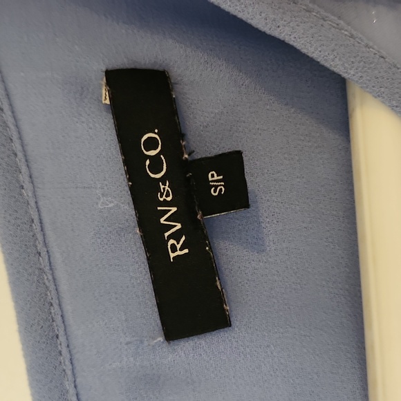 RW&CO blue cold shoulder top - Picture 5 of 5